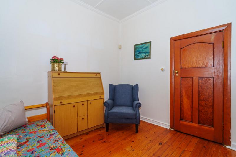 2 Bedroom Property for Sale in Harfield Village Western Cape